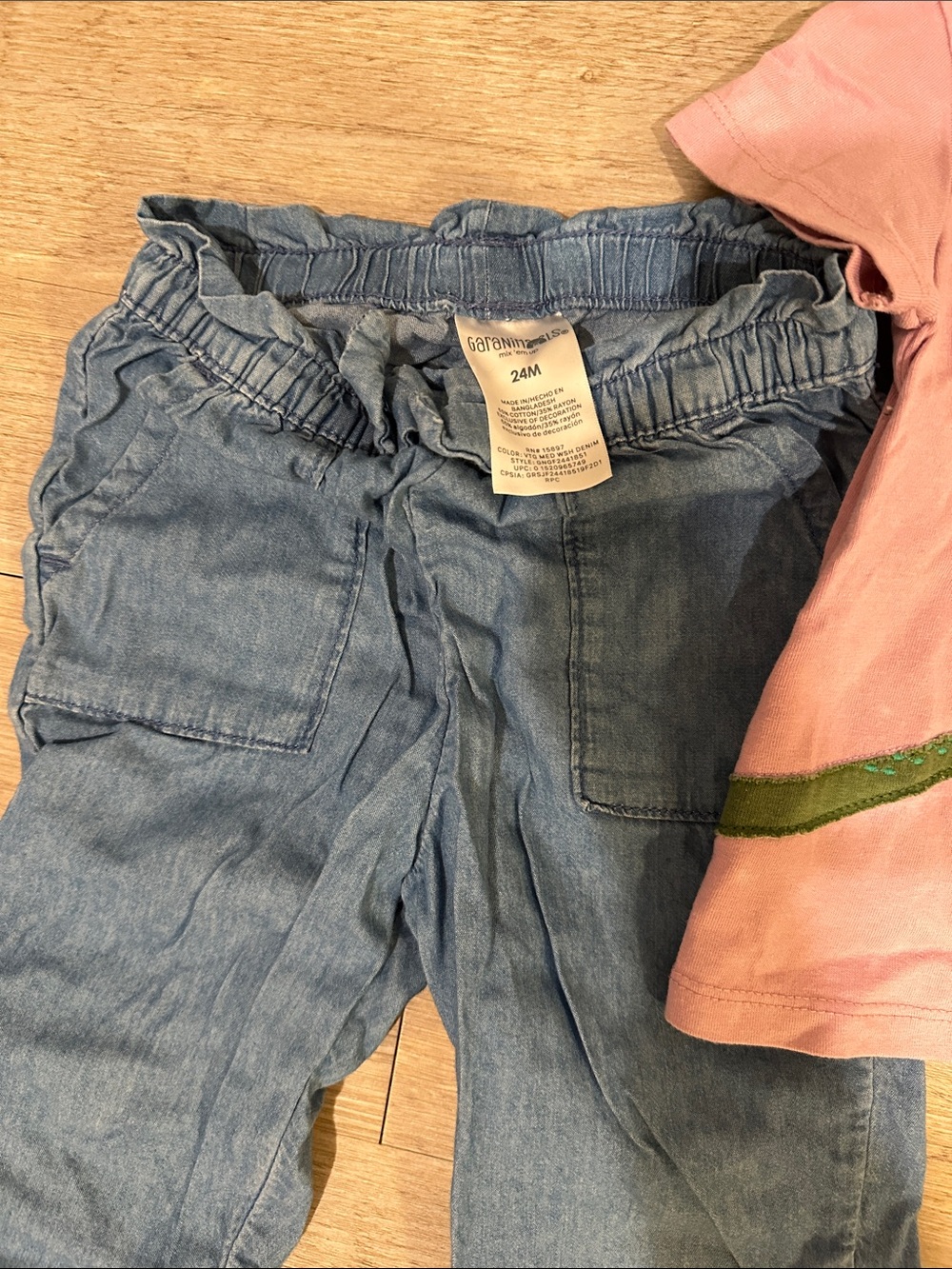 Mini Boden Pink Short Sleeve Tee with Embroidered Jungle Cat - Picture 3 of 4